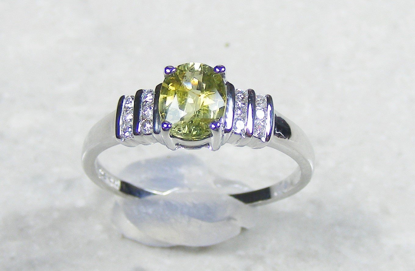 Lime Green .95 Carat Sapphire Ring