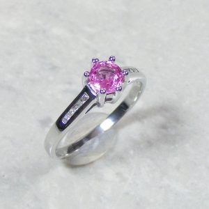 Pink 0.70 Carat Sapphire Ring