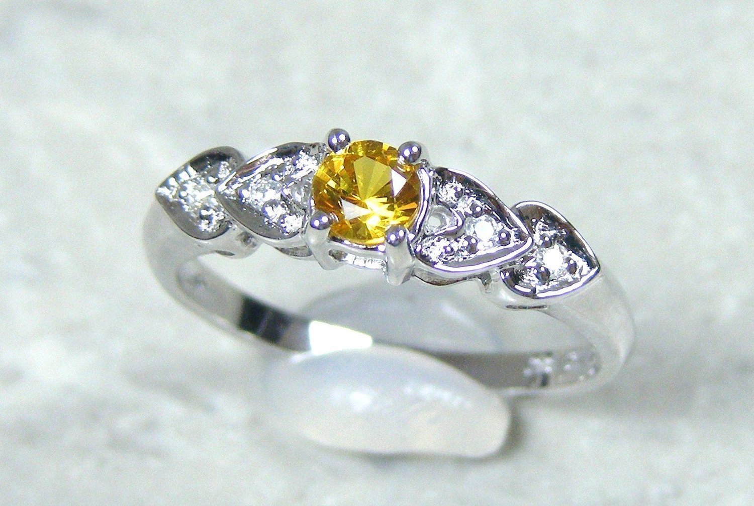 Gold .40 Carat Sapphire Ring