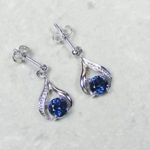 Mid blue 1.15 Carat Sapphire Earrings