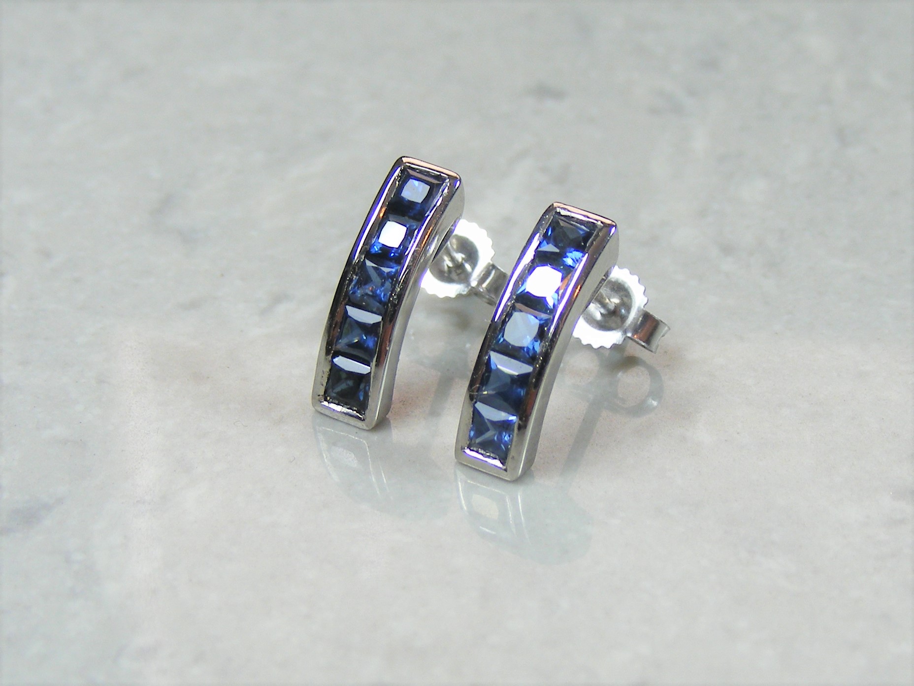 Mid blue 1.20 Carat Sapphire Earrings